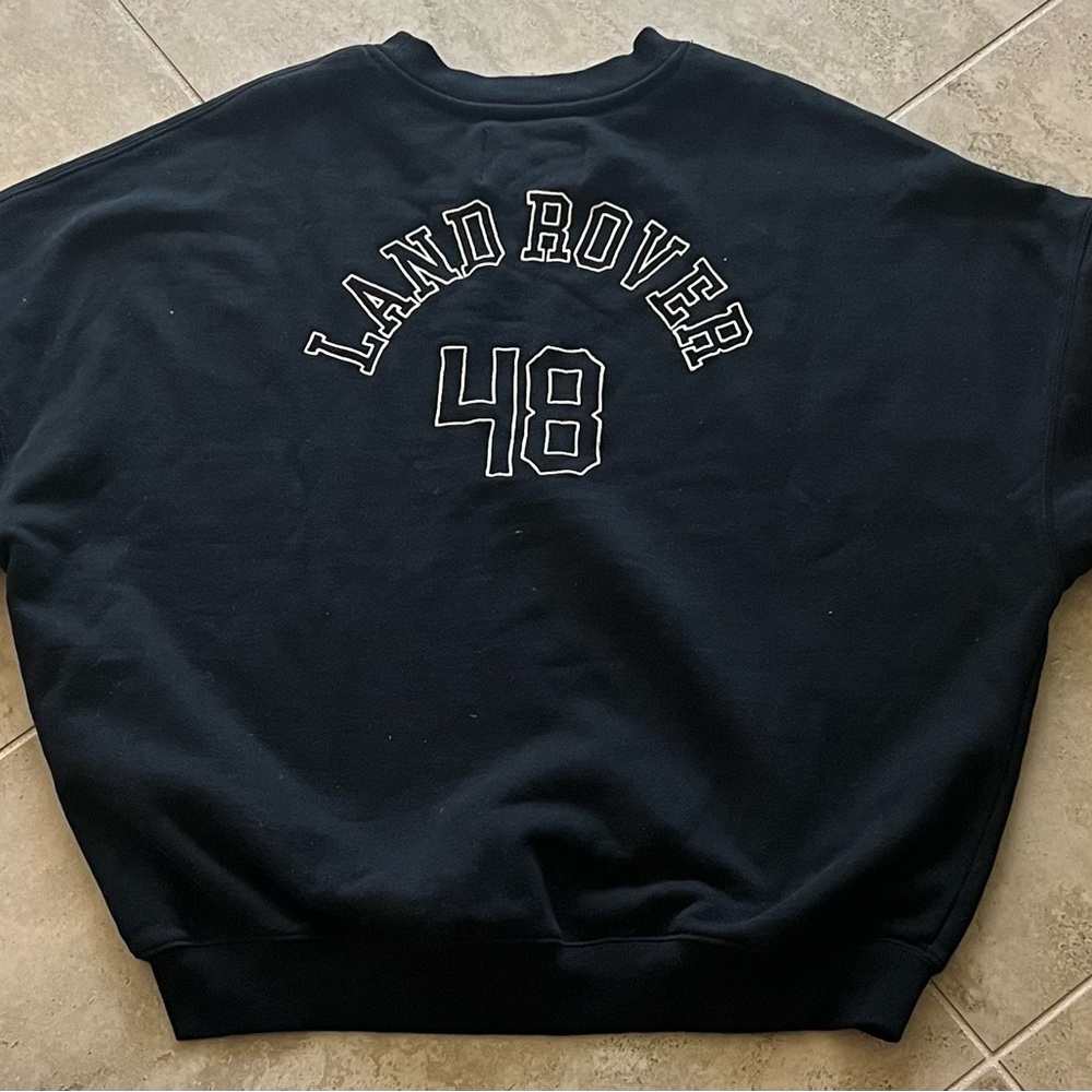 LAND ROVER BRAND (pacsun)

LONG SLEEVE COMFORTABLE SWEATSHIRT. 

MEDIUM
